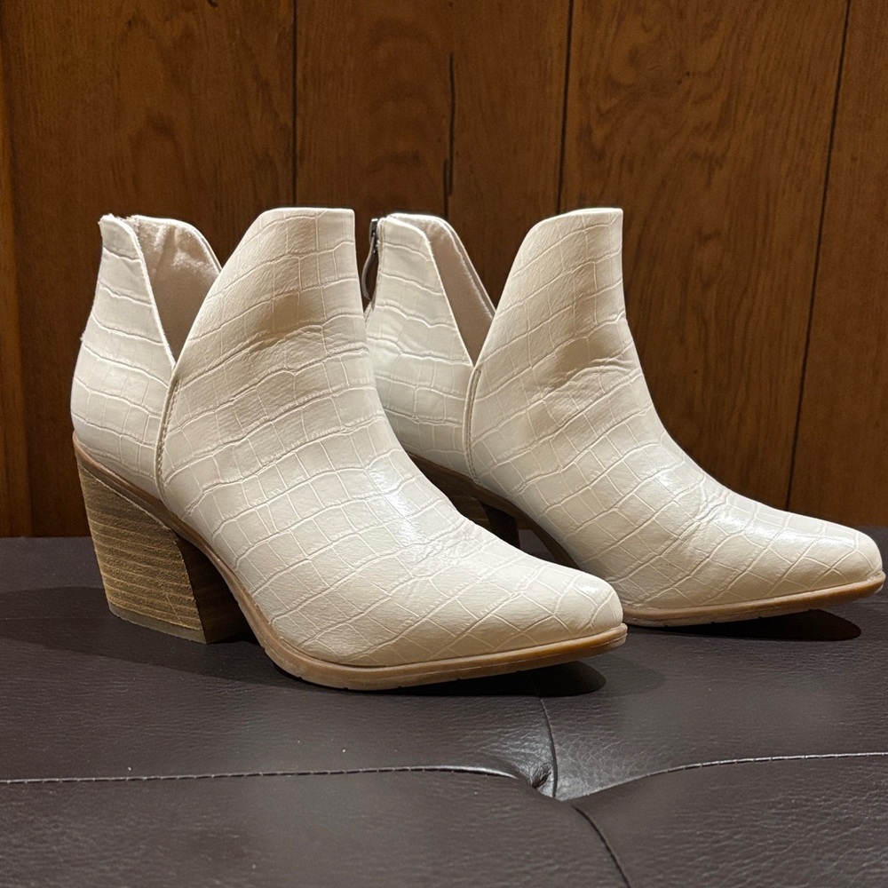 Elegant Cream Croc-Embossed Ankle Booties